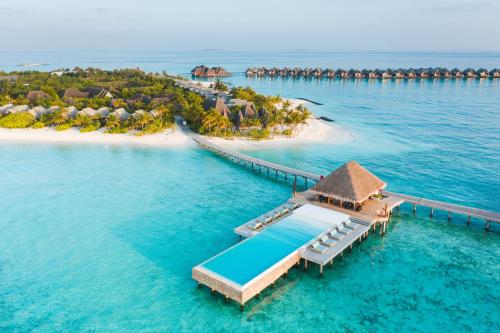 Heritance Aarah - Premium All Inclusive - 40 Minutes away from Male by Seaplane - Best Hotels in Maldives