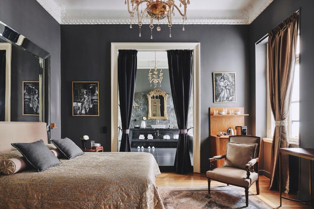Bohemian Suites Athens - Best Boutique Hotels in Athens