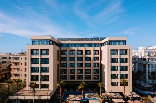 Royal G Hotel & SPA 4 Star - Best Pool Hotels in Albania