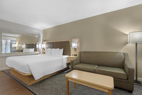 Best Western Plus South Coast Inn - Best Hotels with Free Breakfast in Santa Barbara, CA