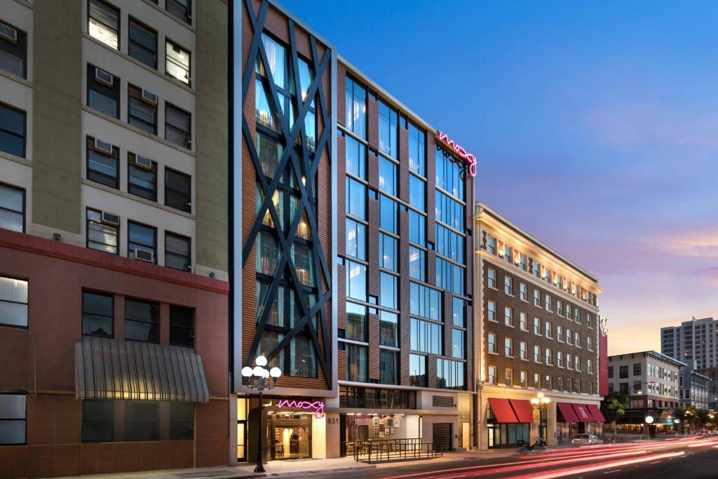 Moxy San Diego Gaslamp Quarter - Best Hotels near NewSchool of Architecture and Design, CA