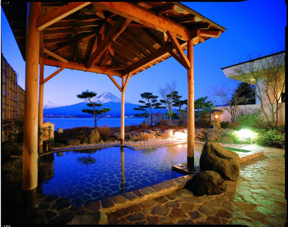 Shuhokaku Kogetsu - Best Hotels Lake Kawaguchi