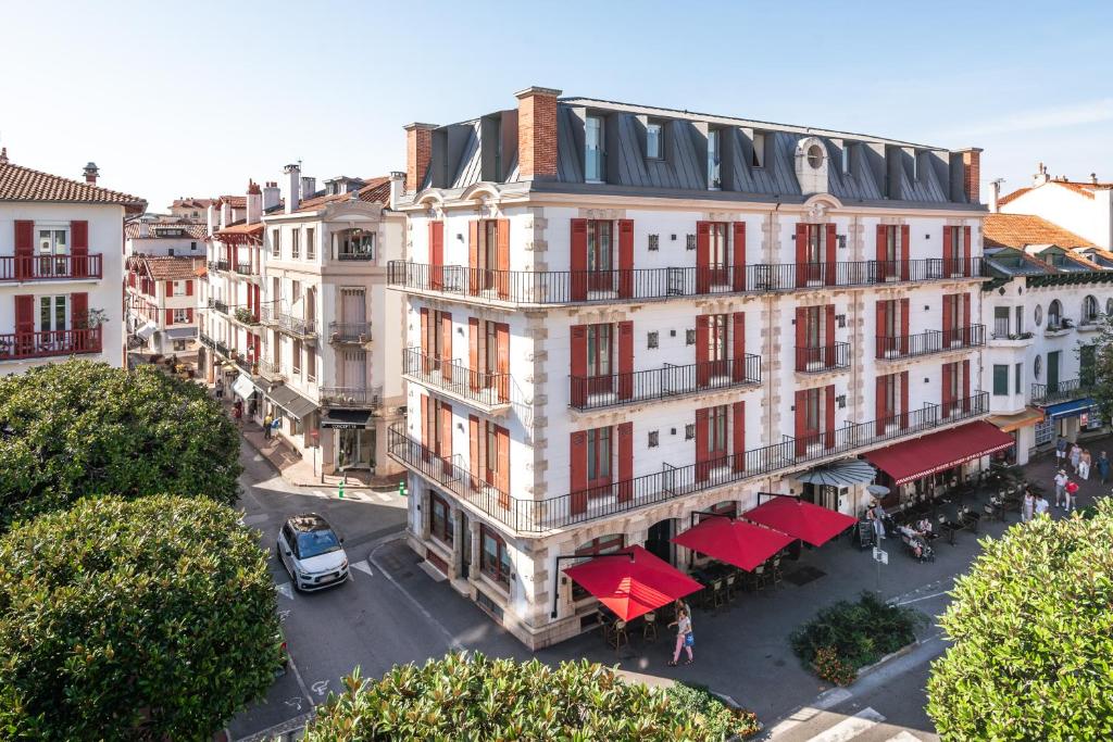 MADISON Saint Jean de Luz - Handwritten Collection - Best Hotels in Saint Jean de Luz