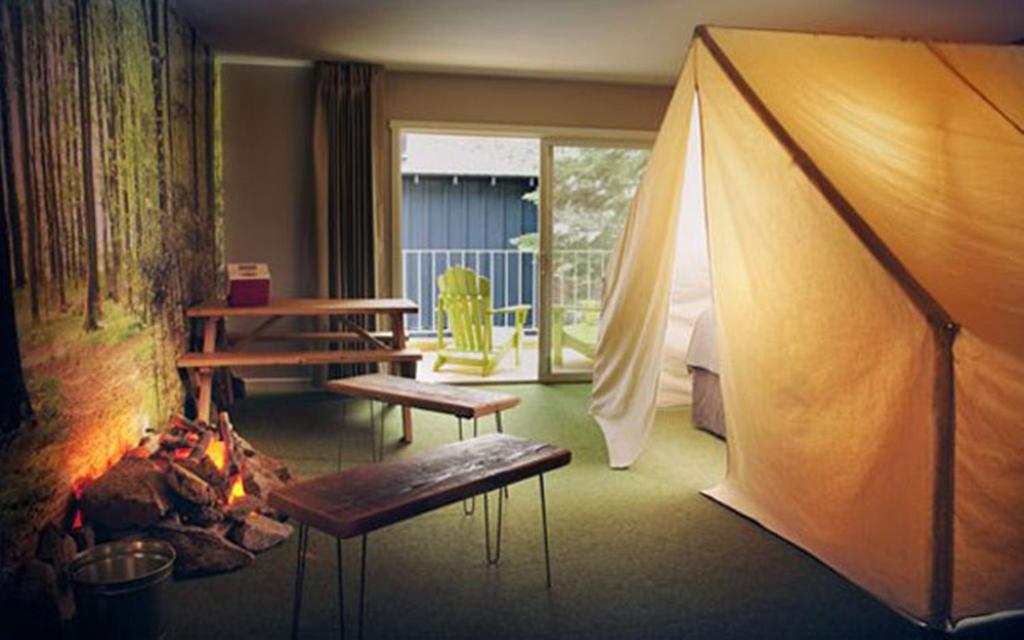 Basecamp Tahoe South - Cool Hotels in California