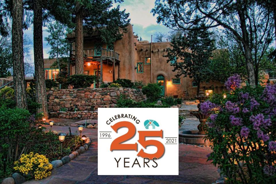 Inn of the Turquoise Bear - Pet Friendly Hotels in Santa Fe