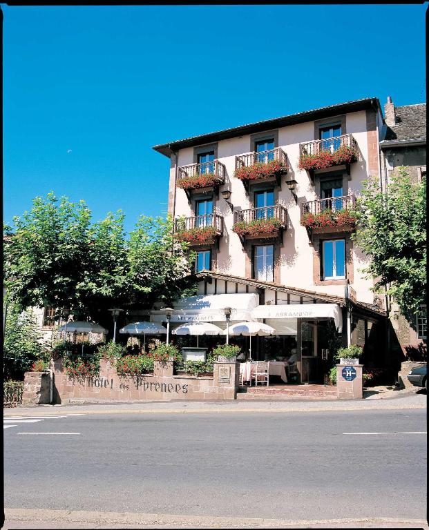 Hôtel des Pyrénées - Best Hotels in Saint Jean Pied de Port