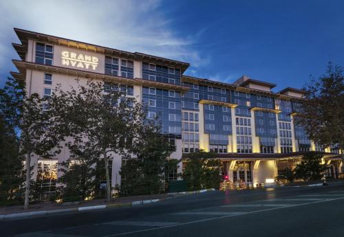 Grand Hyatt Istanbul - Best Pool Hotels in Turkey