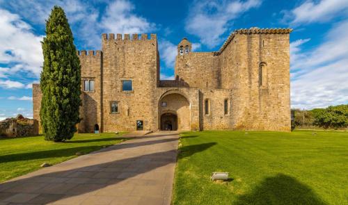 Pousada Mosteiro do Crato - Best Hotels in Alentejo