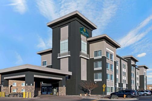 suite hotels in Denver