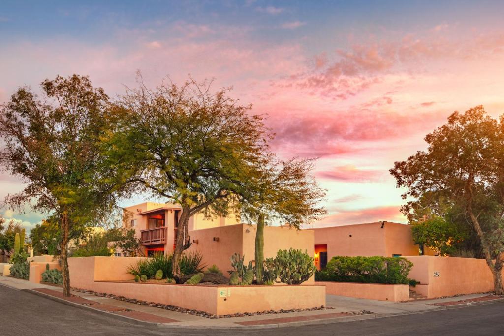 Adobe Rose Inn - Best Hotels in Tucson
