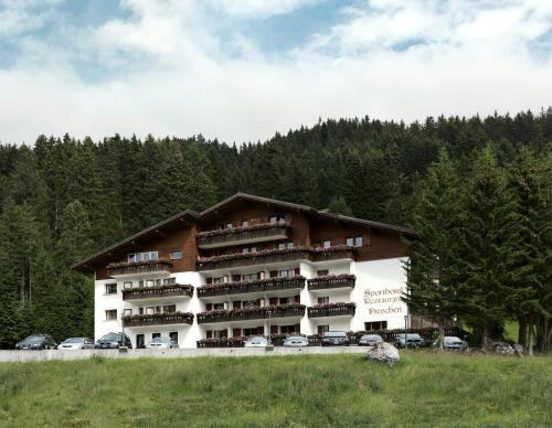 Hotel Dieschen - Best Hotels in Lenzerheide
