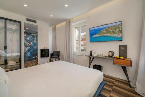 WALLURE - Tickled Hotel & Wellness
