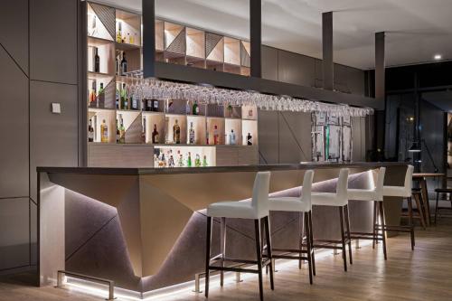 AC Hotel Porto by Marriott - Best Parking Hotels in Porto