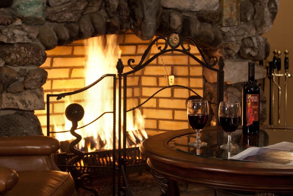 Lake House at Ferry Point - Best Hotels in New Hampshire