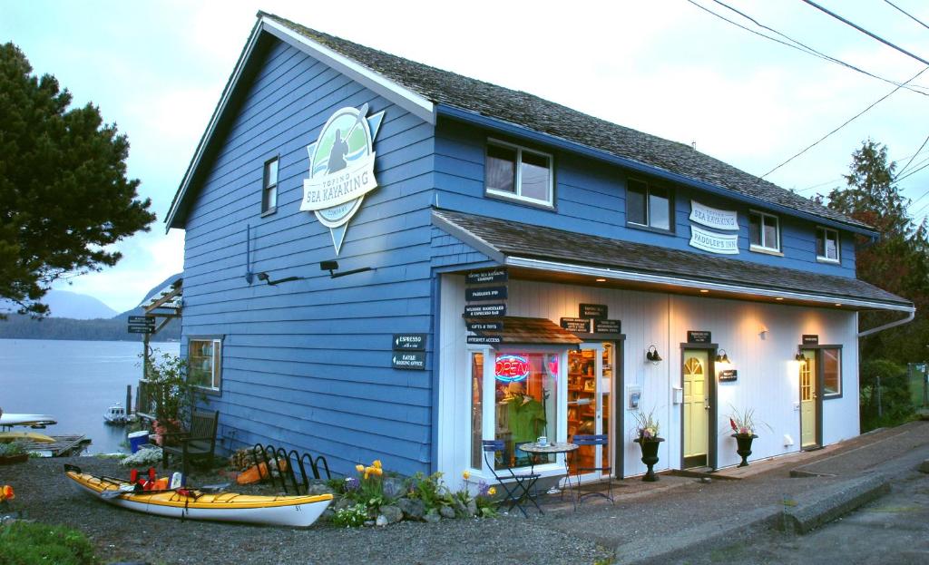 Tofino Paddlers Inn - Best Hotels in British Columbia