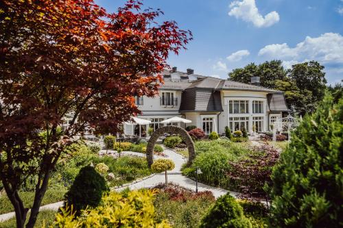 Rezydencja Luxury Hotel Bytom Piekary Śląskie - Best Boutique Hotels in Poland