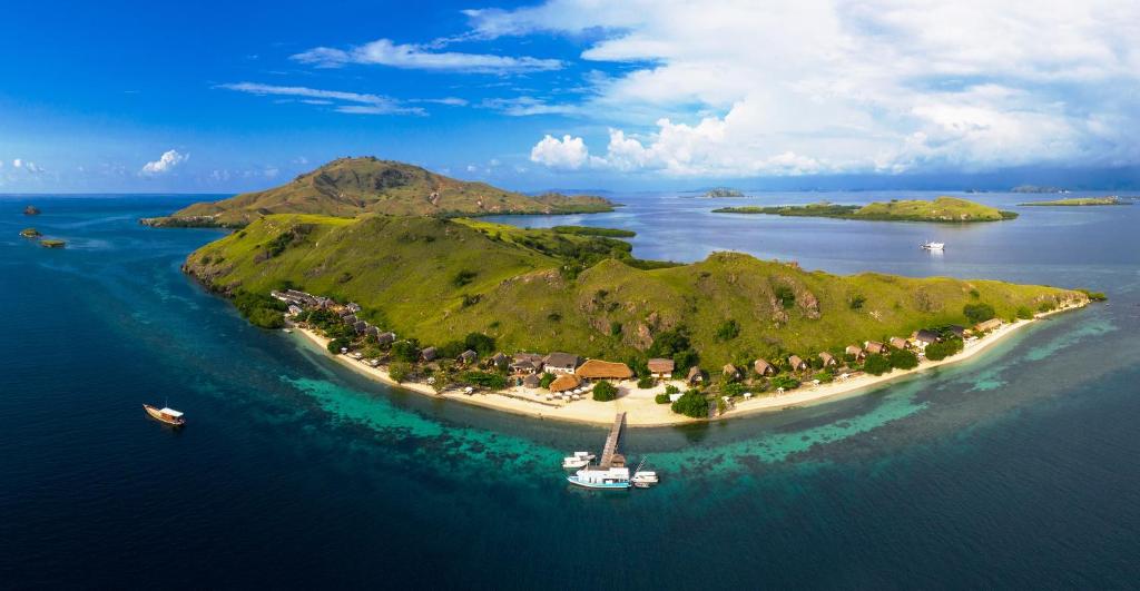 Komodo Resort - Best Hotels in Flores