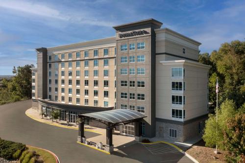 Doubletree by Hilton Chattanooga Hamilton Place - Best Parking Hotels in Chattanooga, TN