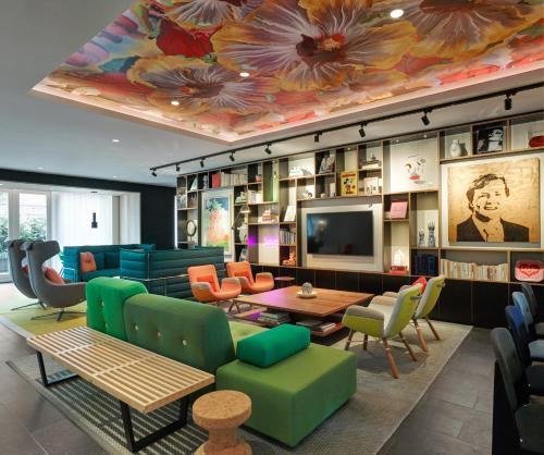 citizenM Amstel Amsterdam - Best Hotels in Amsterdam
