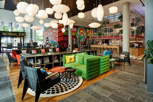 citizenM Seattle South Lake Union - Cool Hotels Seattle