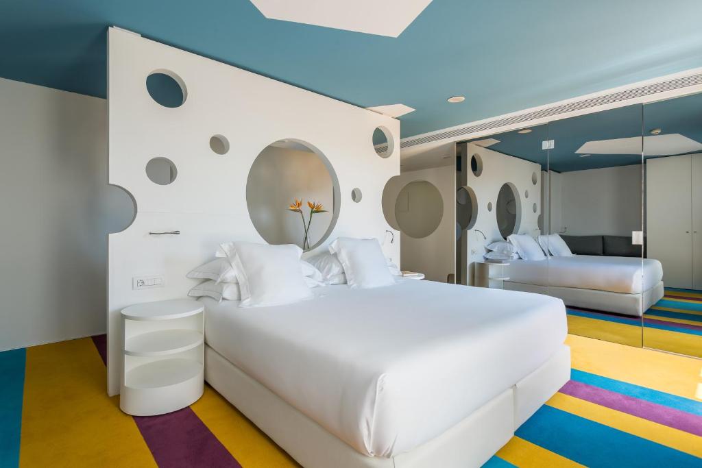 Room Mate Pau, Barcelona - Downtown Barcelona Hotels