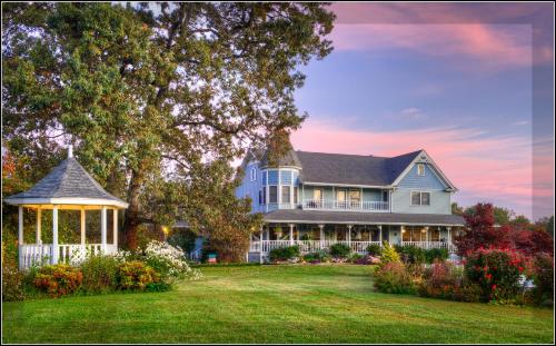Blue Mountain Mist Country Inn - Best Hotels in Tennessee