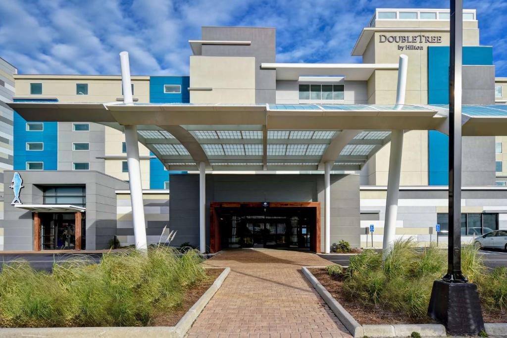 DoubleTree by Hilton Oceanfront Virginia Beach - Best DoubleTree by Hilton Hotels in Virginia