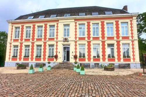 Chateau de Moulin le Comte - Best Hotels in Pas-de-Calais