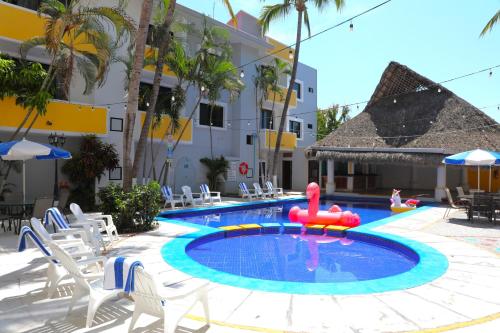 Hotel Costa Brava - Best Pool Hotels in Manzanillo