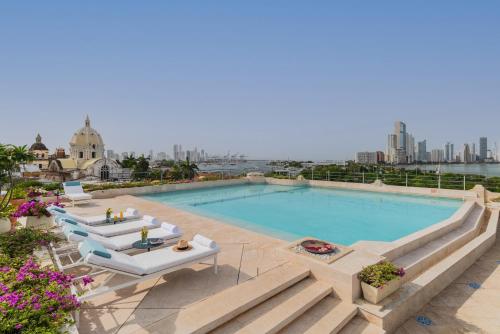 Charleston Santa Teresa Cartagena - Hotels with Pools in Cartagena