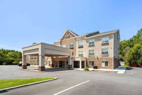 Comfort Inn & Suites High Point - Archdale - Best Radisson Hotel Group in North Carolina