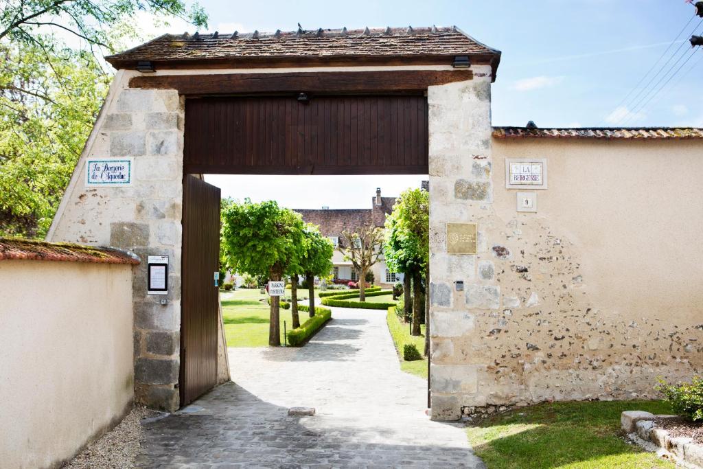 Chambres d'hôtes La Bergerie de l'Aqueduc - Best Hotels in Chartres