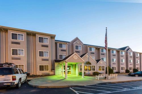 hotels with suites in Raleigh