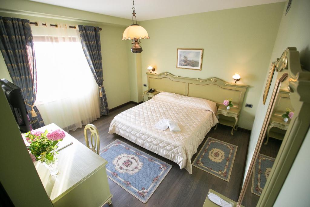 Hotel Victoria Tirana - Best Parking Hotels in Albania