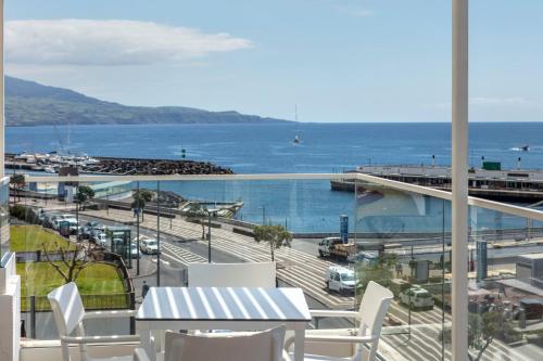 Hotel Gaivota Azores - Best Hotels with Free Breakfast in The Azores