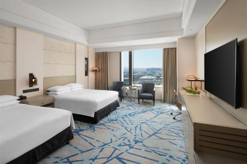Renaissance Shanghai Caohejing Hotel - Best Parking Hotels in Shanghai