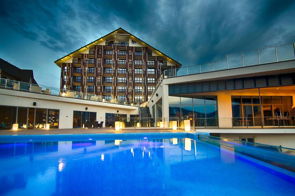 F&B Spa Resort (ex. Fomich Hotel) - Best Hotels with Free Breakfast in Ukraine