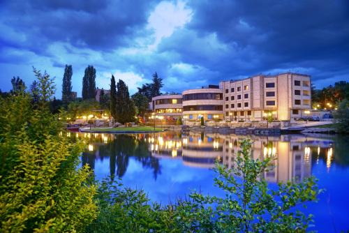 Park Hotel Stara Zagora - Best Pool Hotels in Bulgaria