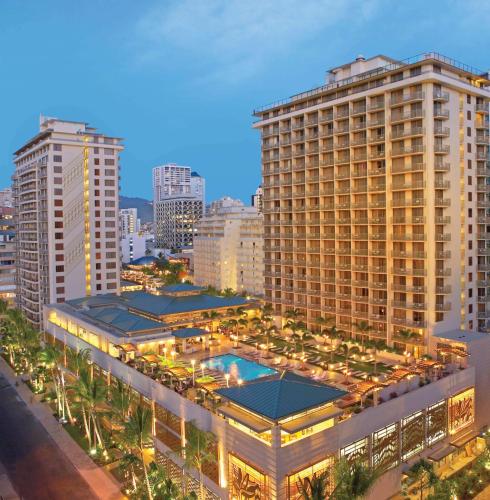 Embassy Suites by Hilton Waikiki Beach Walk - Best Hotels with Free Breakfast in Hawaii