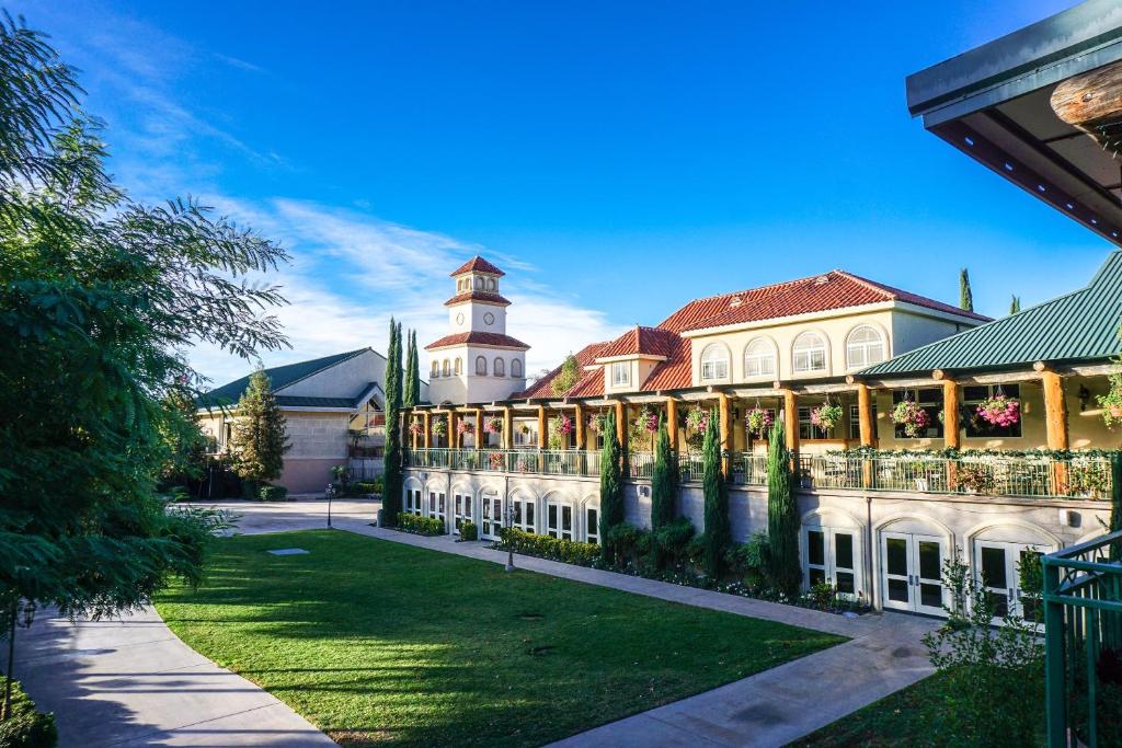 South Coast Winery Resort & Spa - Best Pet-Friendly Hotels in Temecula, CA