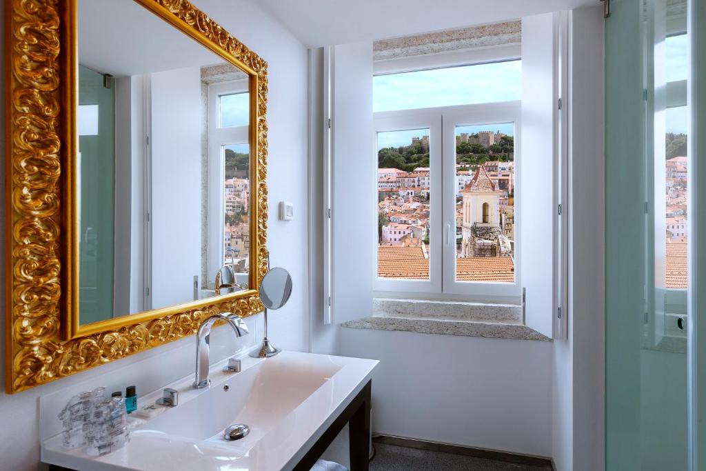 Lisboa Carmo Hotel - Best Hotels in Lisbon