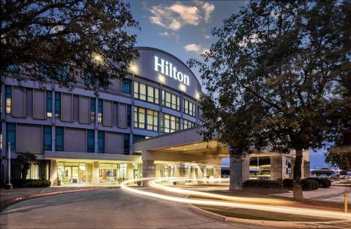 Hilton Austin Airport - Best Hotels with Airport Shuttle Service in Austin, TX