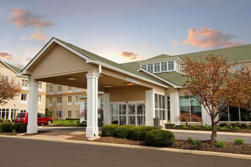 Hilton Garden Inn Columbus Airport - Best Hotels with Airport Shuttle Service in Ohio