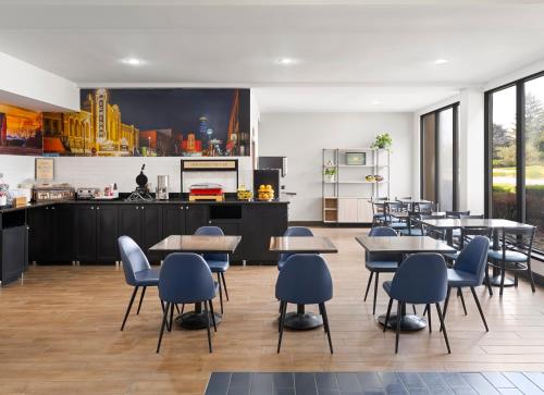 Larkspur Landing Ann Arbor - Best Parking Hotels in Ann Arbor, MI