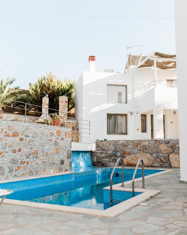 Amazing Mourtzanakis Residence ECO villas - Best Hotels in Crete