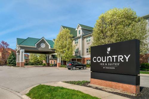 suite hotels in Toledo