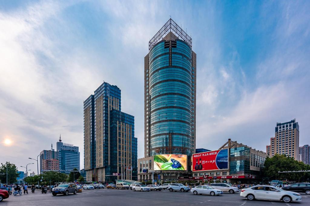 Yun-Zen Century Hotel - Best Pool Hotels in China