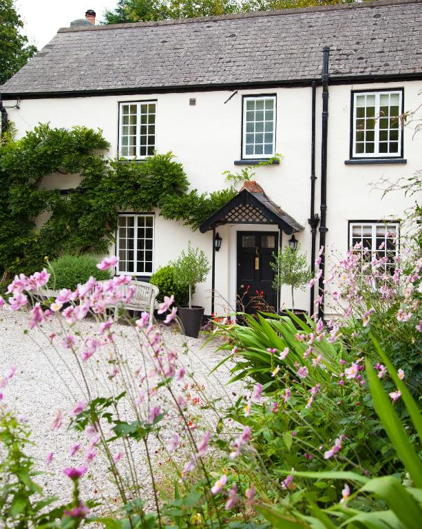 Kilbury Manor B&B - Best Hotels in Devon