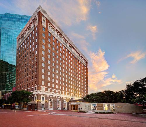 Hilton Fort Worth - Best Fitness Hotels in Fort Worth, TX