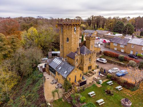 Castle At Edgehill - Best Hotels in Oxfordshire
